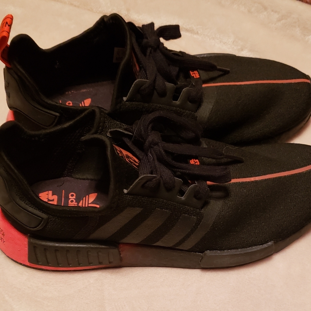 Mens sneakers